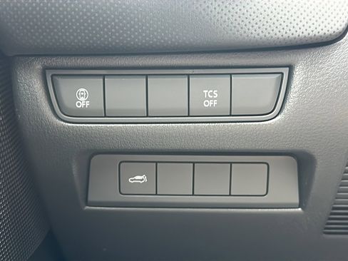 Used 2025 MAZDA CX-50 AWD 2.5 S w/ Premium Package image 36