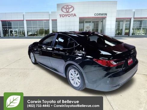 Used 2025 Toyota Camry LE image 15