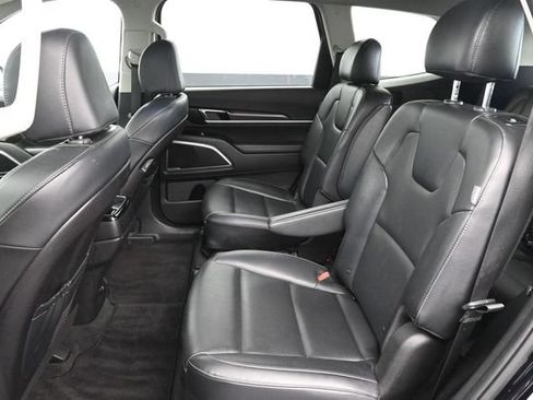 Used 2025 Kia Telluride S AWD/4WD image 27