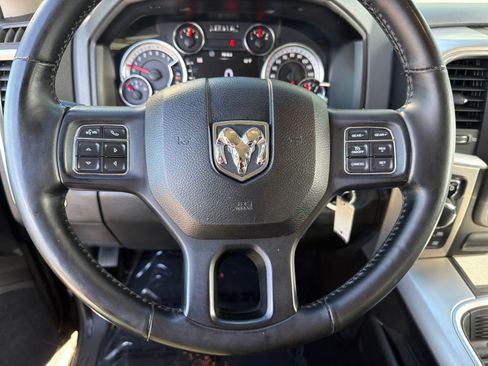 Used 2020 RAM 1500 Classic SLT w/ Luxury Group AWD/4WD image 24