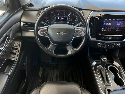 Used 2020 Chevrolet Traverse RS FWD image 16