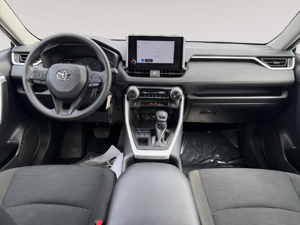 Used 2025 Toyota RAV4 LE AWD/4WD image 10