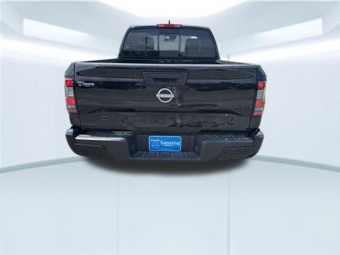 Used 2025 Nissan Frontier SV RWD image 5