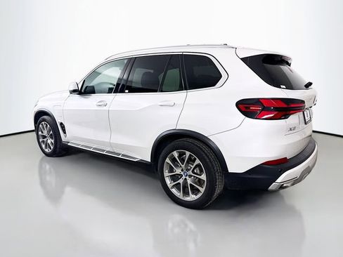 Used 2024 BMW X5 xDrive50e w/ Premium Package image 5