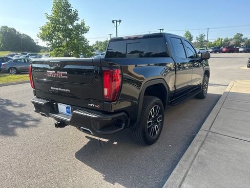 Used 2021 GMC Sierra 1500 AT4 w/ AT4 Value Package AWD/4WD image 4