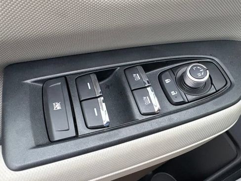Used 2025 Subaru Forester Limited AWD/4WD image 13