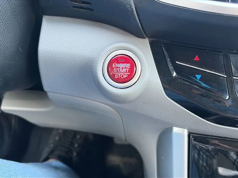 Used 2017 Honda Accord EX-L image 40