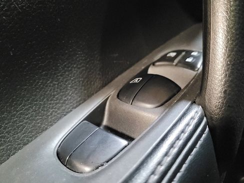 Used 2019 Nissan Rogue Sport S AWD/4WD image 27