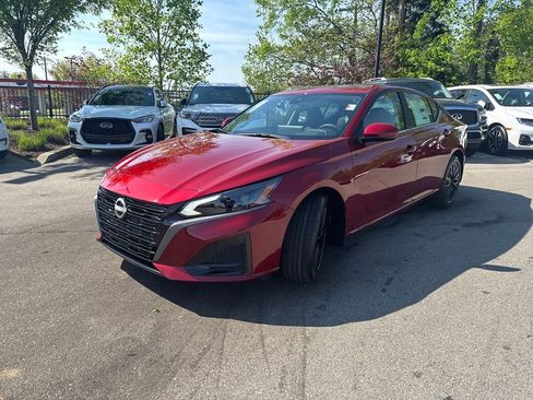 New 2026 Nissan Altima 2.5 SV FWD image 3