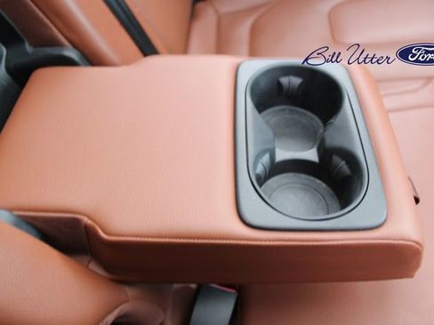 Used 2019 Ford Edge Titanium w/ Equipment Group 301A image 14