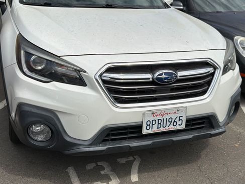 Used 2019 Subaru Outback 3.6R Limited w/ Popular Package #2 AWD/4WD image 5