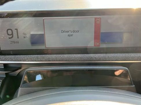 Used 2023 Ford Mustang Mach-E Premium image 6