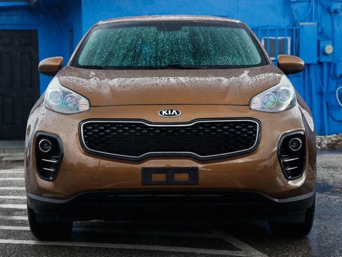 Used 2018 Kia Sportage LX AWD/4WD image 9