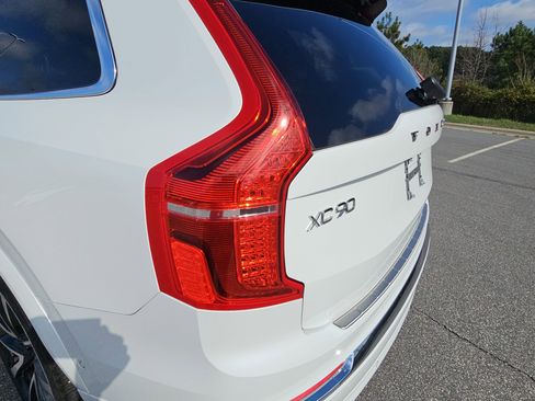 Used 2024 Volvo XC90 B6 Plus w/ Protection Package Premier image 34