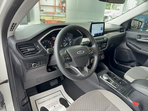 Certified 2022 Ford Escape SE FWD image 11