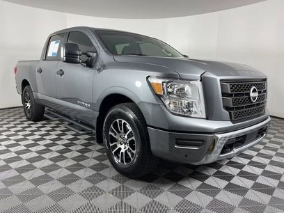 Used 2024 Nissan Titan SV w/ SV Convenience Package