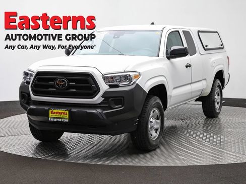 Used 2023 Toyota Tacoma SR RWD image 1