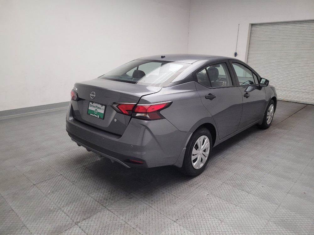 Used 2025 Nissan Versa S w/ Trunk Package FWD image 9