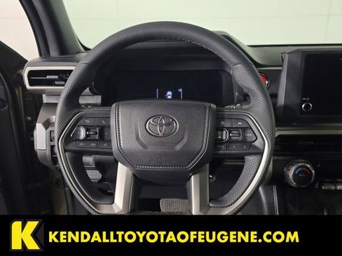 Certified 2025 Toyota Tacoma TRD Off-Road AWD/4WD image 11