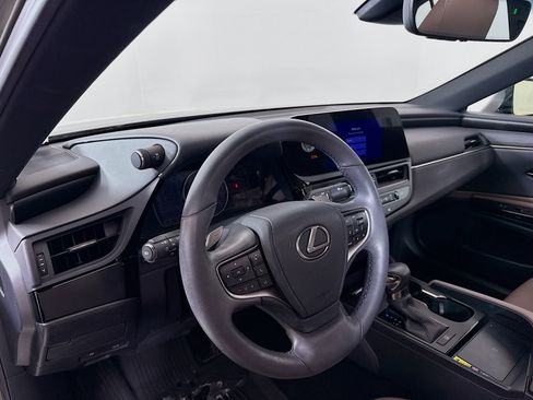 Certified 2023 Lexus ES 350 350 w/ Premium Package image 9