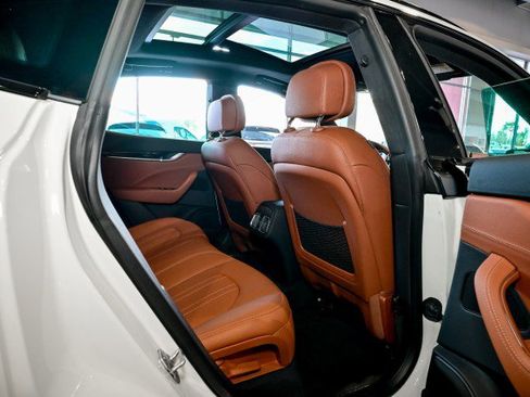 Used 2022 Maserati Levante GT image 22