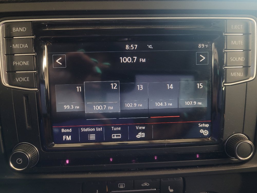 Used 2017 Volkswagen Jetta SE FWD image 25