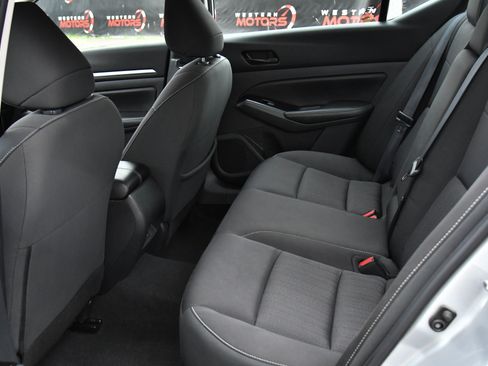 Used 2023 Nissan Altima 2.5 SV image 33