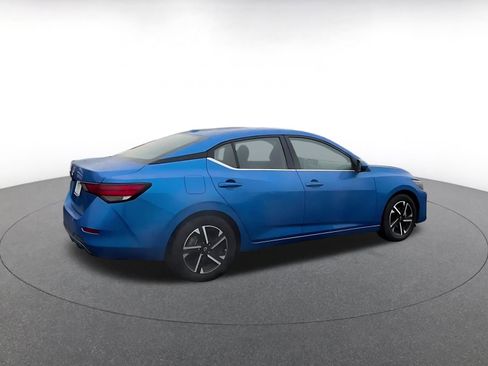 Used 2025 Nissan Sentra SV image 16
