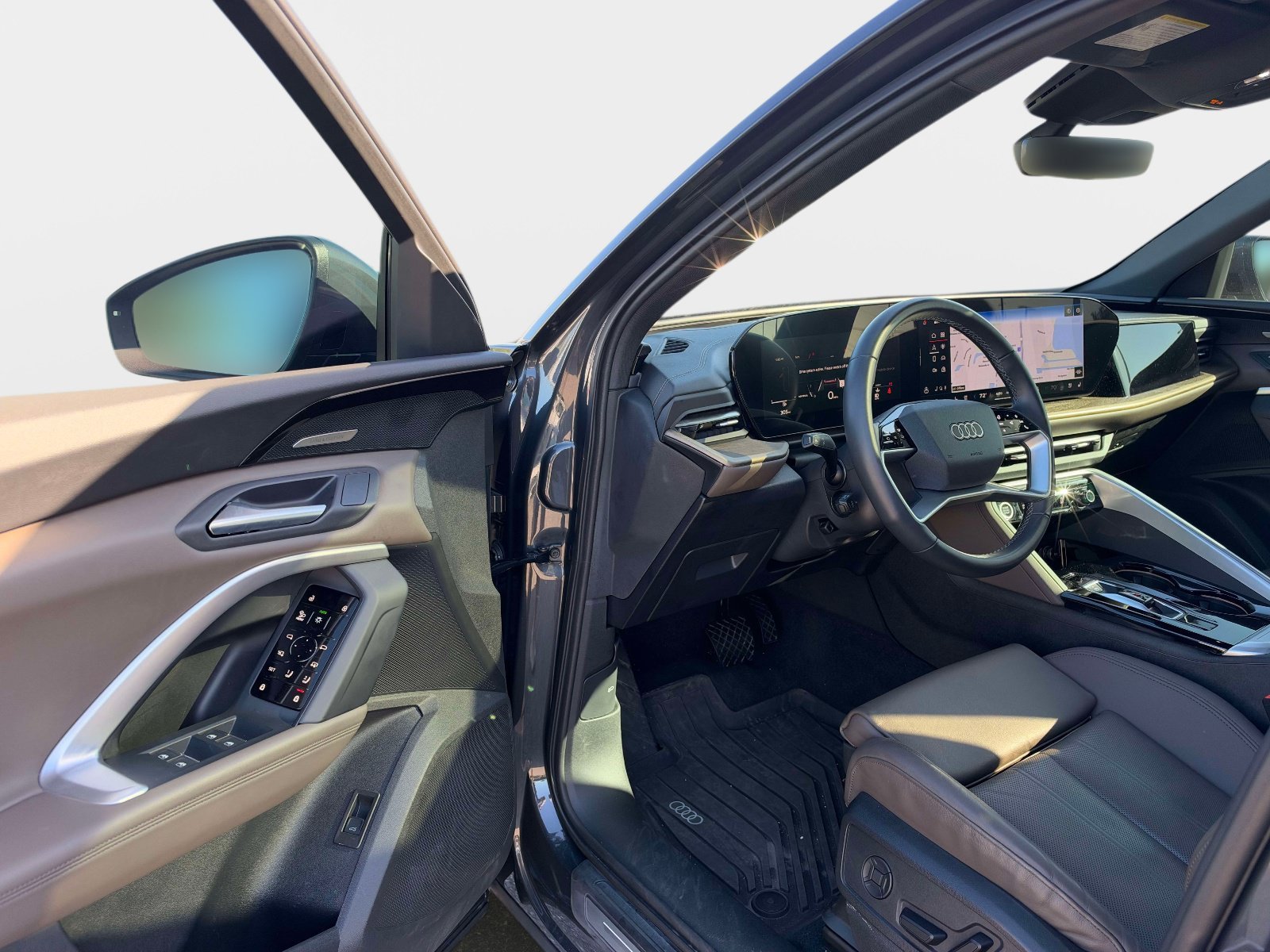 Used 2025 Audi Q5 Premium Plus w/ Premium Plus AWD/4WD image 11