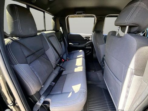 Used 2026 Nissan Frontier SV w/ SV Convenience Package RWD image 23