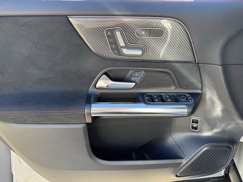 Certified 2023 Mercedes-Benz GLA 250 4MATIC image 11