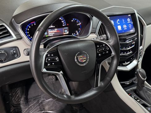 Used 2014 Cadillac SRX FWD image 4