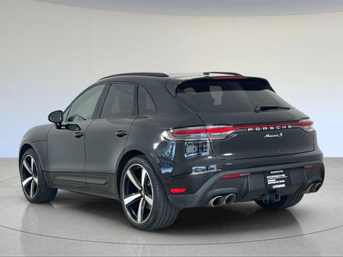 Certified 2024 Porsche Macan S AWD/4WD image 3