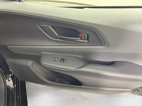 Used 2026 Toyota Prius LE FWD image 29