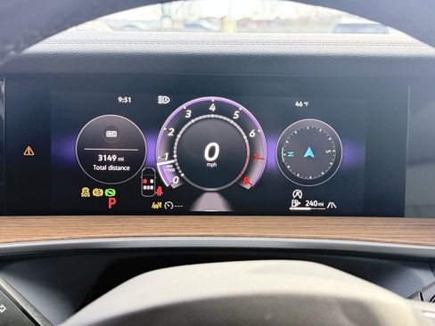 Used 2026 Volkswagen Tiguan SEL R-Line image 13