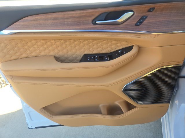 New 2027 Jeep Grand Cherokee Summit AWD/4WD image 6