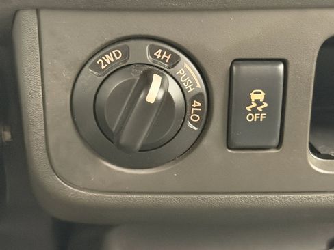 Used 2015 Nissan Xterra S w/ Value Package image 36