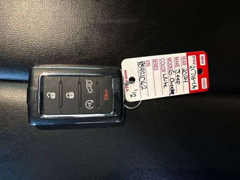 Used 2024 Jeep Grand Cherokee L Limited image 33