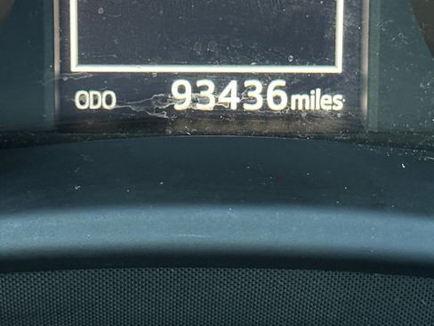 Used 2018 Toyota Corolla iM FWD image 2