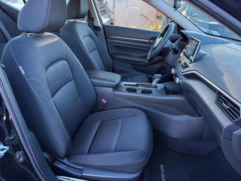 Certified 2025 Nissan Altima 2.5 S image 10