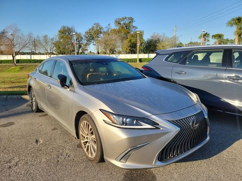 Used 2020 Lexus ES 350 w/ Premium Package image 6