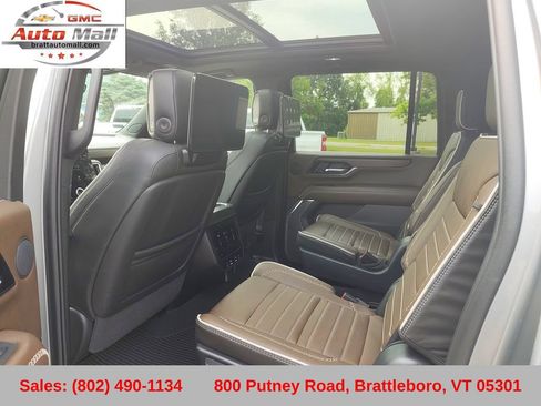 Used 2025 GMC Yukon XL Denali Ultimate AWD/4WD image 26