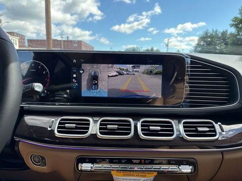 New 2026 Mercedes-Benz GLS 450 4MATIC image 35