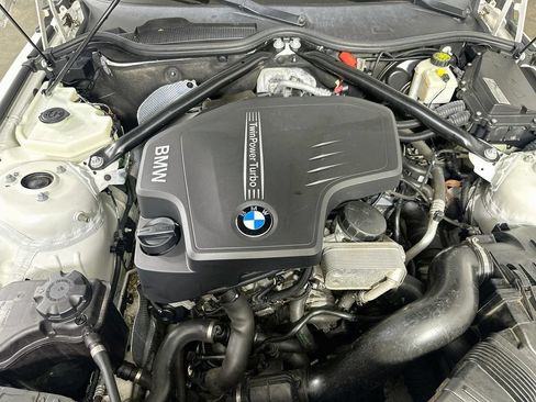 Used 2012 BMW Z4 sDrive28i RWD image 9