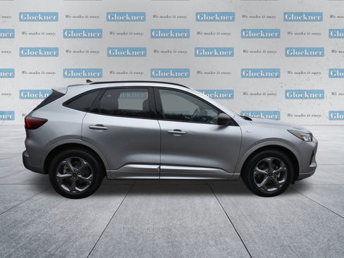 Used 2024 Ford Escape ST-Line w/ Cold Weather Package image 4