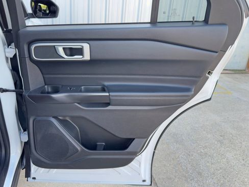 Used 2020 Ford Explorer XLT w/ Equipment Group 202A image 43