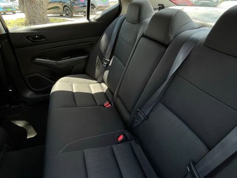 Used 2024 Nissan Altima 2.5 SV FWD image 24