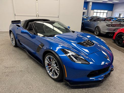 Used 2016 Chevrolet Corvette Z06 w/ 3LZ Preferred Equipment Group image 3