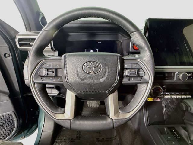 Certified 2026 Toyota 4Runner TRD Off-Road Premium AWD/4WD image 13