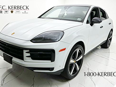 Used 2024 Porsche Cayenne Coupe AWD/4WD image 6
